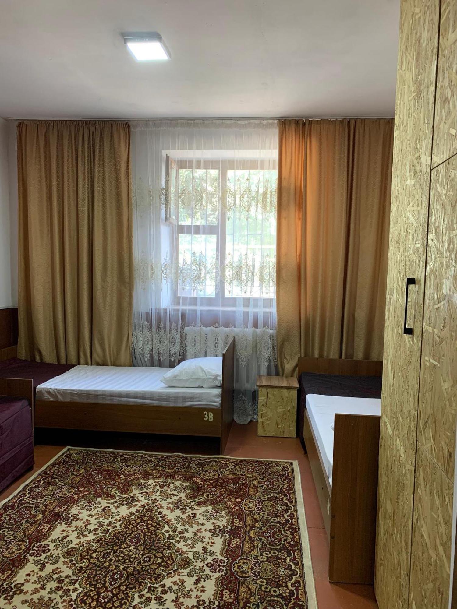 Bozui Hostel Бишкек Екстериор снимка